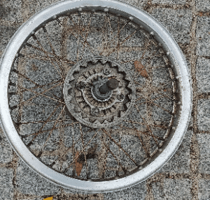 Roue avant sans disque de frein