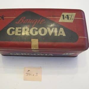 Boîte métallique rouge Gergovia