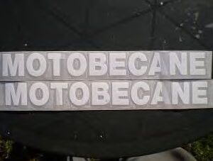 Petit Autocollant blanc Motobécane