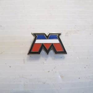 Pin ' s "M" tricolore