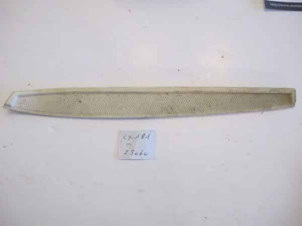 Marche Pied droit M7 23060