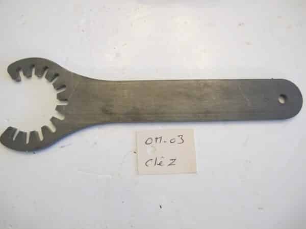 Clé d' écrou d' échappement 125 et 175 Z ...
